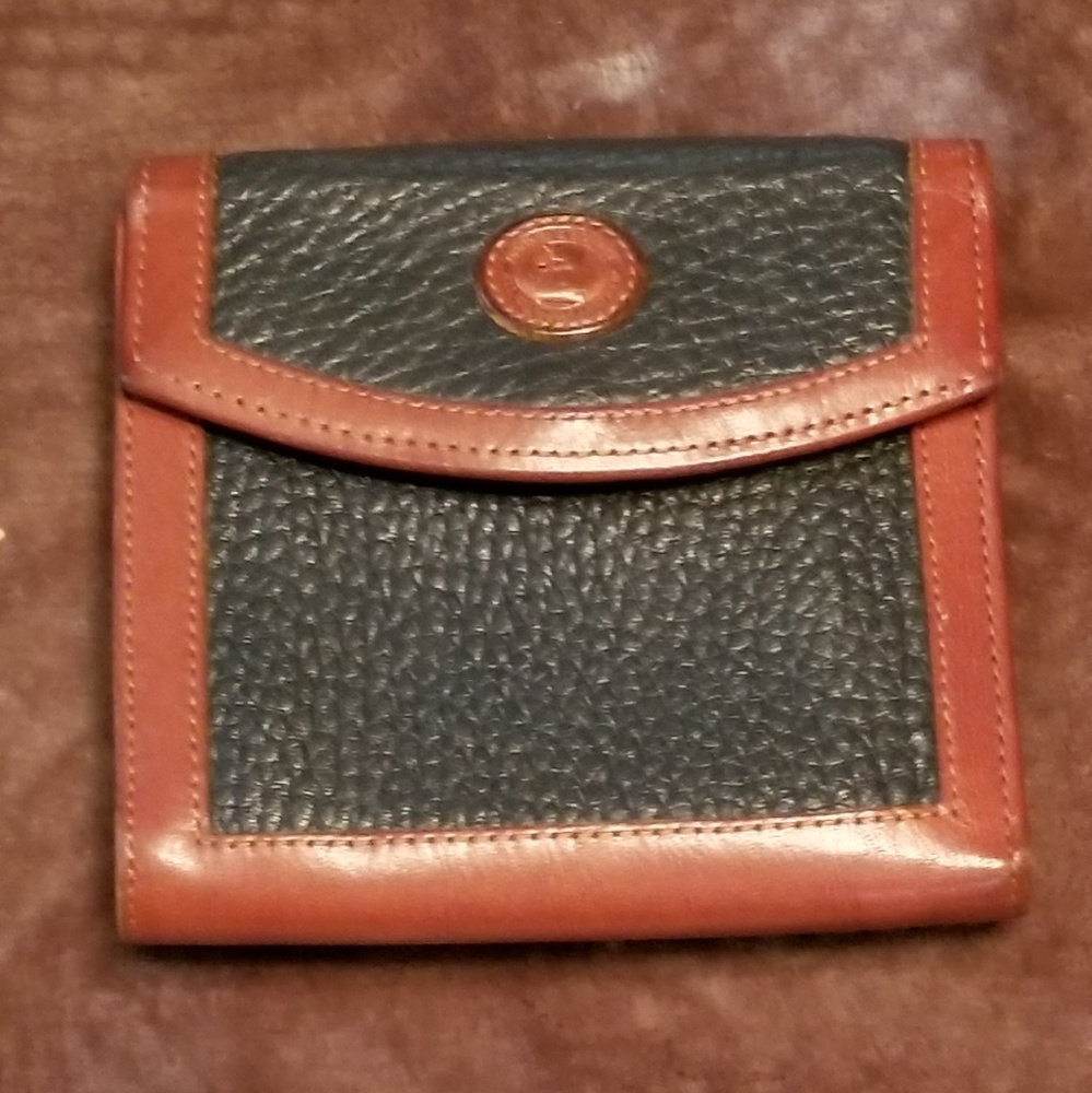 Dooney & Bourke Pebble Trifold Wallet w/ Kiss Lock